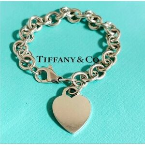 Tiffany & Co 💯% Auth Heart Charm Chain Vintage Bracelet w/Box ✨EUC✨ 7.5”